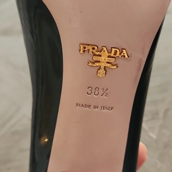 PRADA TAFFETAS JEWEL CRYSTAL PEEPTOE PEWTER PATENT LEATHER PUMPS SIZE 38.5